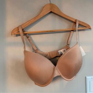 NWT Calvin Klein Lightly Lined Demi Bra
